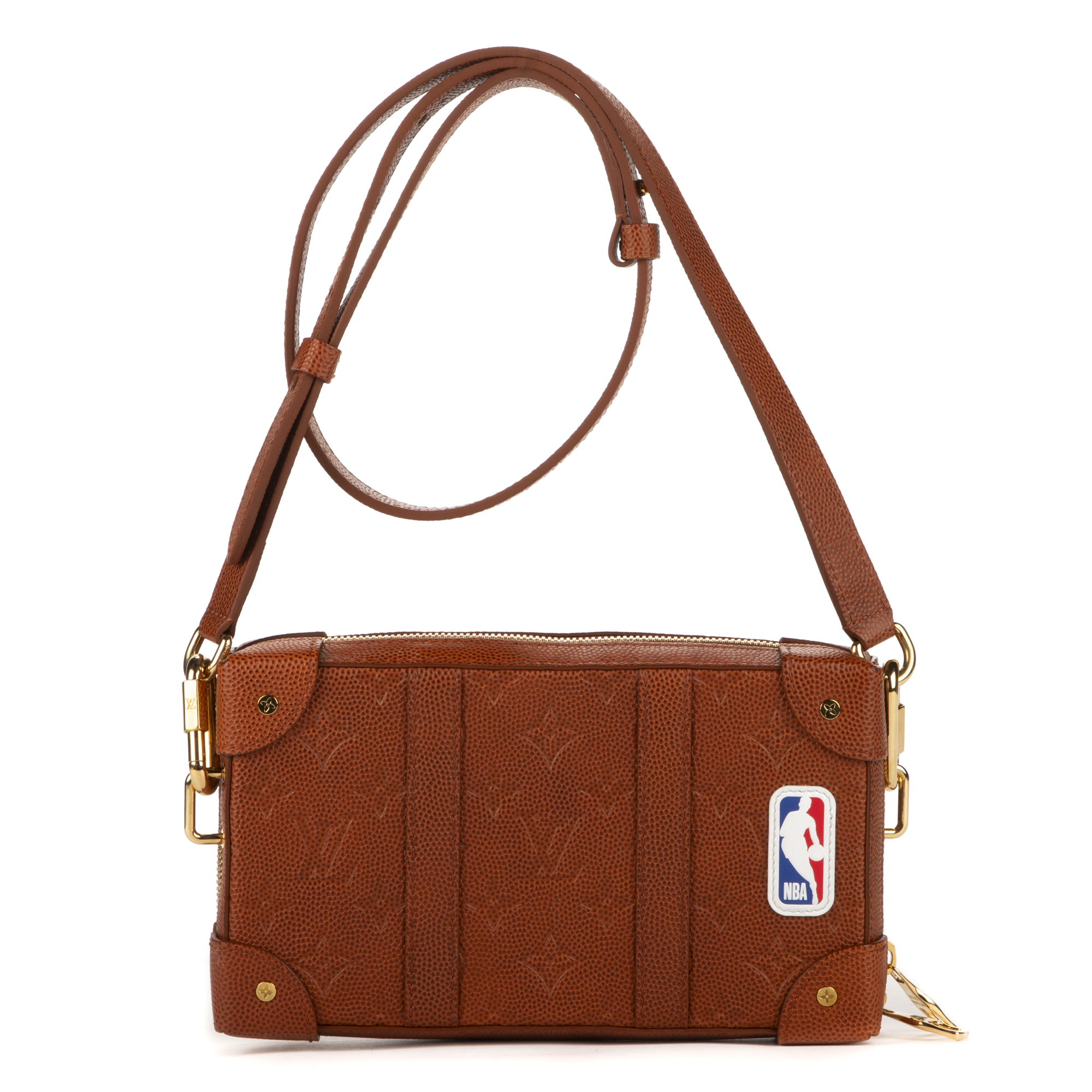 Amazon.com: Loungefly NBA: Chicago Bulls Basketball Mini-Backpack : Sports  & Outdoors